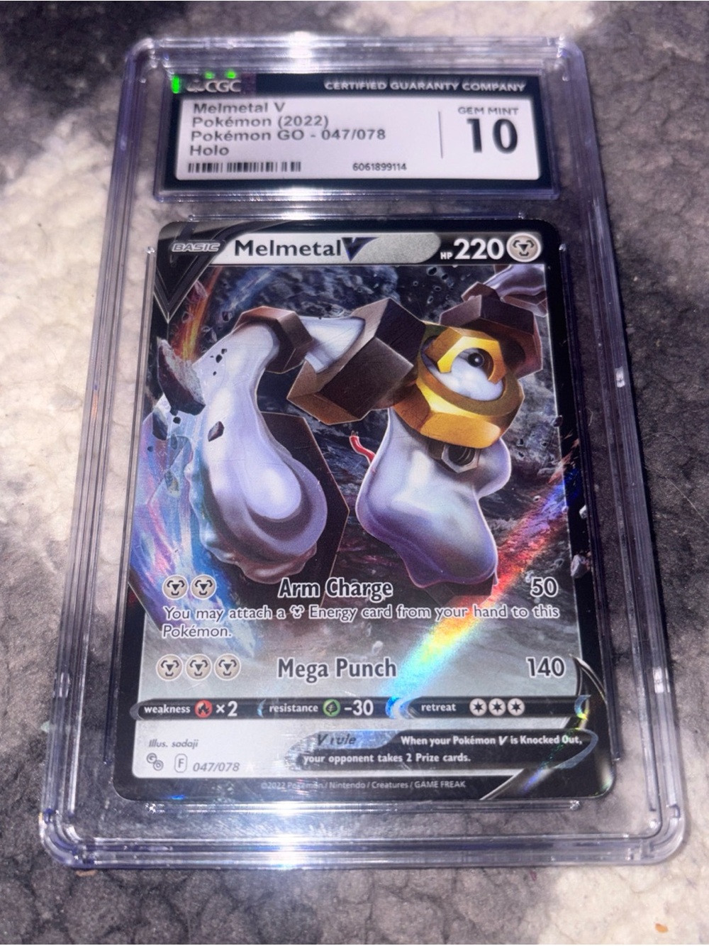 Pokémon Melmetal V Holo #047 Pokemon GO 2022 - CGC 10